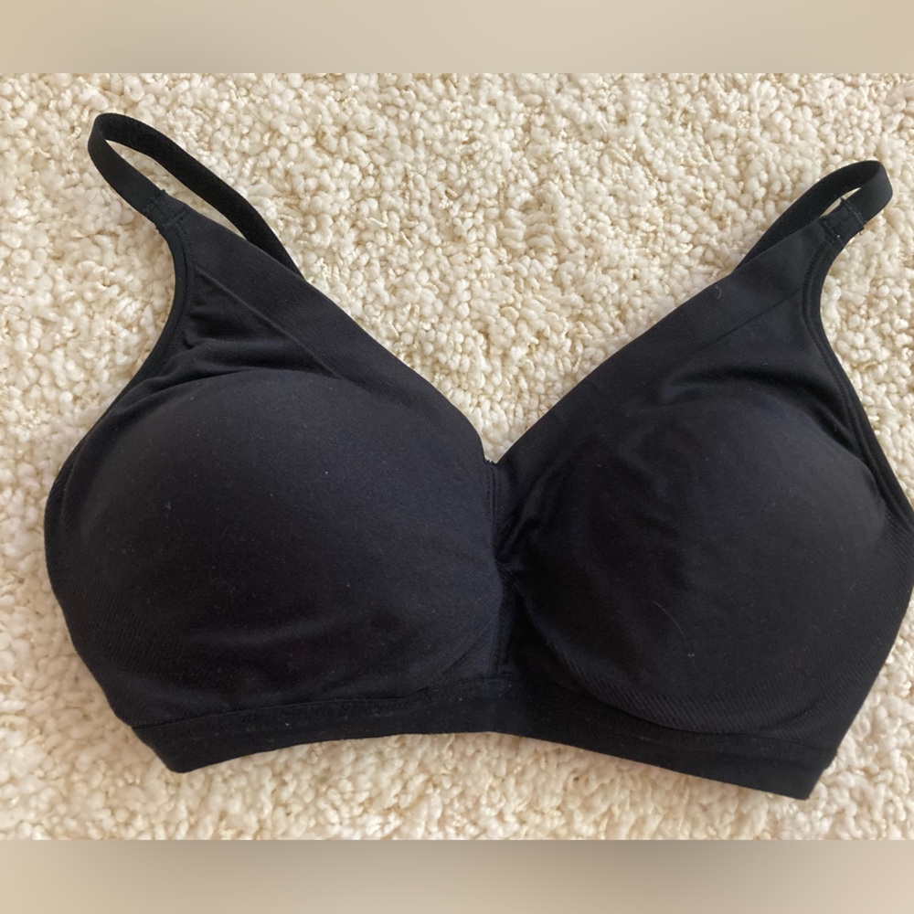 Warner’s easy does it wire-free bra sz M